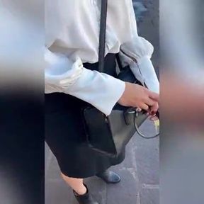 Unexpected Encounter: Generous Offer to a Stunning Milf on the Street! Vol #2