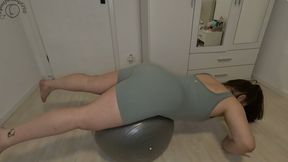 Yoga ball gassy training - loud farts while workout