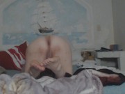 Lanito muestra su gran culo