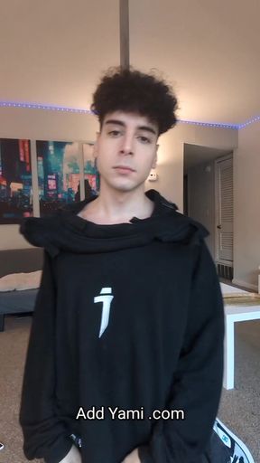 TikTok boy stripping, dancing, dwerking