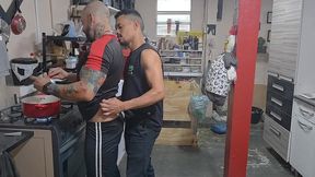 trepei com o pedreiro no meio da obra