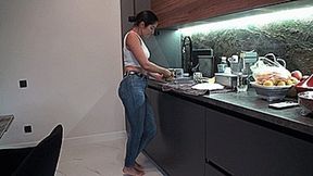 Wet in jeans (1920x1080 HD) MP4