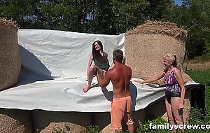 Familyscrew, silvia sin ella and letty making better