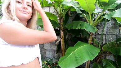 Pretty blonde flashes nudes on street and nudist beach