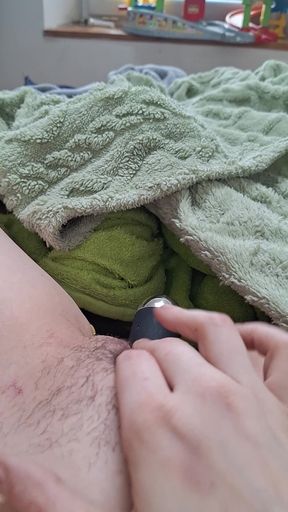 MILF Orgasms Sextoy Clit on Fire