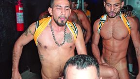 calleb vs. 10 men canino latino