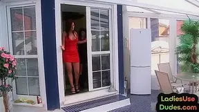 Pegging 21yo CFNM chicks fuck guy in swimming pool 3some