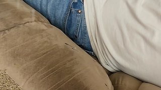 Big Amateur`s Solo Handjob: An Explosive Cum Shot!