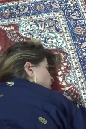 I Fucked My Egyptian Stepsister When Our Parents Are Outside