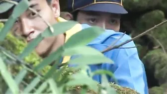 Slim Asian twink scouts enjoy outdoor blowjob and anal fucking