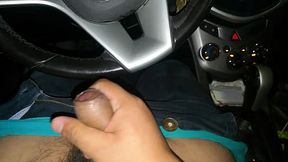 Masturbaci&oacute_n en el carro v&iacute_a p&uacute_blica
