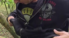 I was walking in the forest and needed to take piss