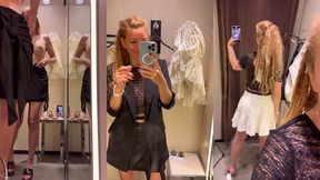 7 eme jour a ibiza m exhibant dans une cabine d essayage a zara