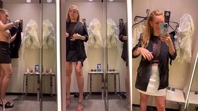 7 eme jour a ibiza m exhibant dans une cabine d essayage a zara