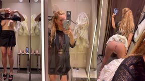 7 eme jour a ibiza m exhibant dans une cabine d essayage a zara
