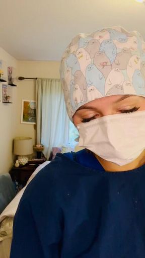 5 1/2 min video Surgeon (Full PPE) Luna gloves up in 5.5 surgical gloves then slowly strips and pleasures myself until cum!🧤♥️🥵🔥