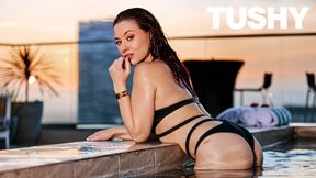 Redhead goddess Jessica Ryan likes intensive anal fuck so much