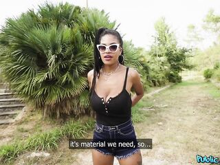 Public Agent ESPAÑOL - Black Latin chick with massive natural LARGE TITTIES has enjoyment outside