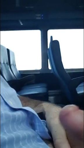 Bus Masturbation: Amateur Cum Shot