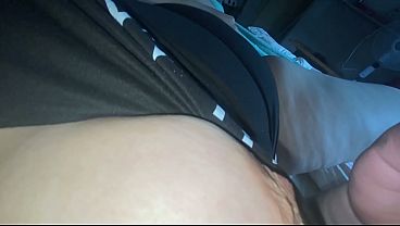 Frotando mi cl&iacute_toris y mostrando mis pechos - Co&ntilde_o gordo y mojado - Solo Female POV