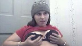 Busty and chubby teen chick sending me messages for good life
