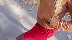 Outdoor blowjob and cum eating