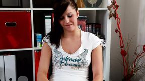 Hot milf fucks self till cumming Webcamgirls want Sex