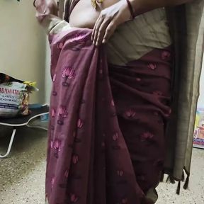 Aunty enjoyed with delivery boy