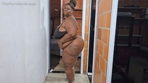 Thammy's Booty Is Stupid Big!!