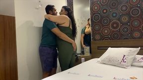 o baiano nao da sossego para a gordinha, botou a rabuda para engasgar na piroca preta