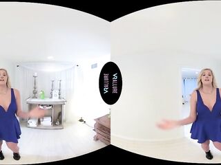 VRALLURE Masseuse Sophia Lux is willing to massage your dick