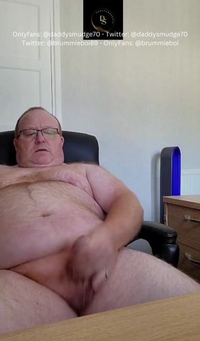 Daddy Plays with Himself + Cumshot