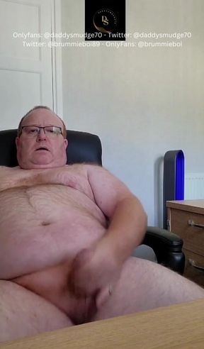Daddy Plays with Himself + Cumshot