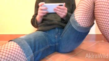 AkiraWild's Desperate Pee: Wetting Pants While Playing Among Us