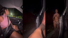 travesti masturbando seu pau enorme com muito leite em publico