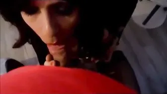 Cute crossdresser gets fucked bareback and creampied in amateur POV scene