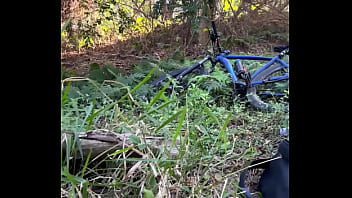 SEXO NA TRILHA COM O NOVINHO SAFADO