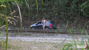 foi fazer xixi no mato e levou rola preta do negao - amanda borges - higor negrao
