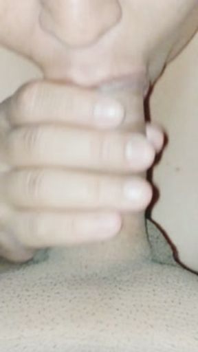 Delicious oral she loves to suck my cock and give me a hand to cum in her mouth