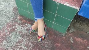 Kendall's stiletto heels dangling from her gorgeous feet (5)