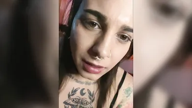 I interrupted my boyfriend who was watching the football game to suck his dick