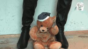 Teddy under Christin 3
