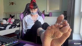 Secretary Hare in bondage & foot fetish! (1080p)
