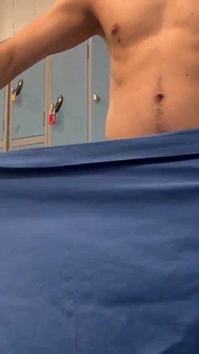 Horny Workout, Playing Solo in the Gym's Fitting Room