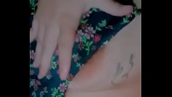 peitinho gostoso da novinha
