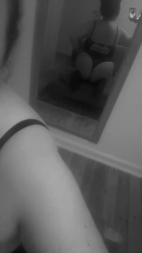 Beautiful lingerie-clad white girl with big ass shows off her snow bunny bbw bod