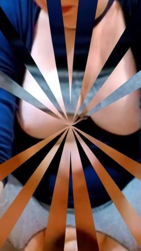 Crotchless Leggings Make It Easy to Ride a Fat Dildo