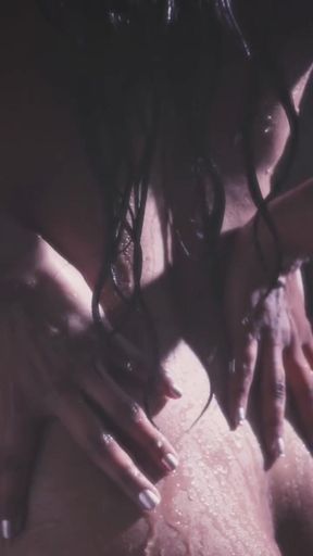 i love gangbang sex bathing  time feeling  fucked gangbang