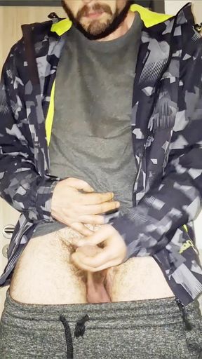 When I Start Work Early in the Morning, I Pee in the Toilets