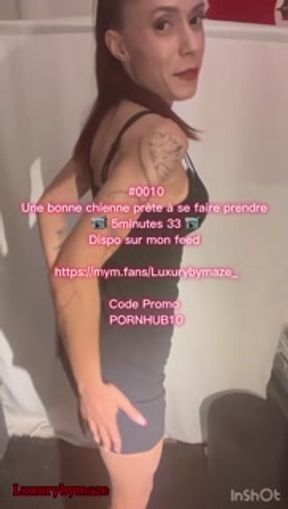 0010 une bonne chienne prête à se faire prendre